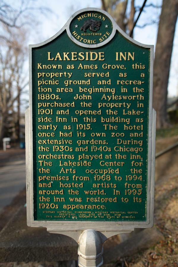 Lakeside Inn Eksteriør billede